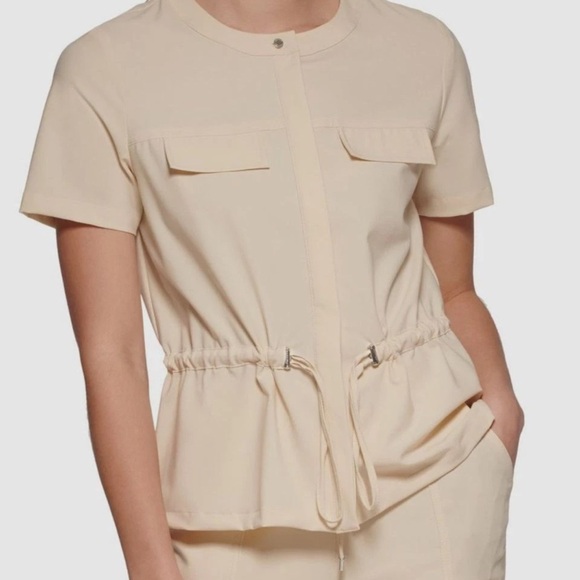 Calvin Klein Women's Beige
Short Sleeve Drawstring Waist Jacket
Top Size M - Picture 1 of 7